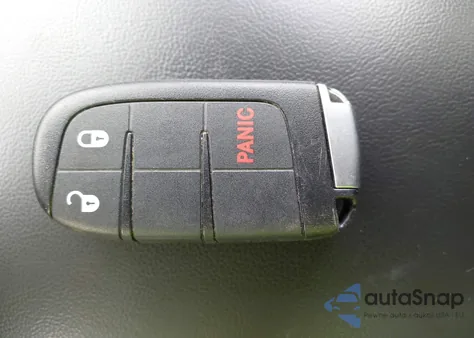 2014 Jeep Grand Cherokee Laredo z USA, uszkodzony, nr VIN 1C4RJFAG8EC413311